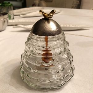 Michael Aram Beehive Glass Honey Jar w/attached to the lid Swizzle Stick
